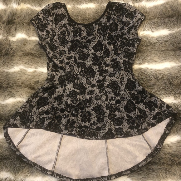 Monteau Peplum style floral shirt - Picture 1 of 3